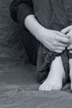 desperate-2293377_1920